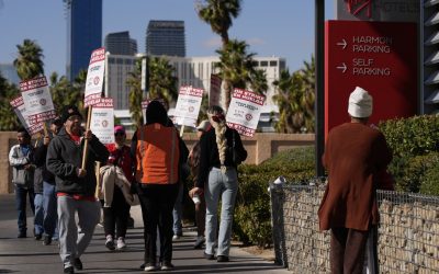 Union workers picket for 3rd day at Las Vegas casino with no talks slated